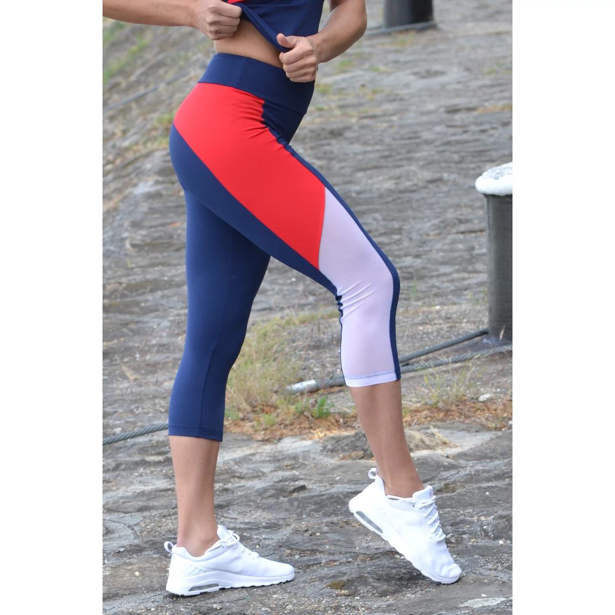 Tricolor tüll betétes női fitness capri - CCK - COCKTAIL SPORT
