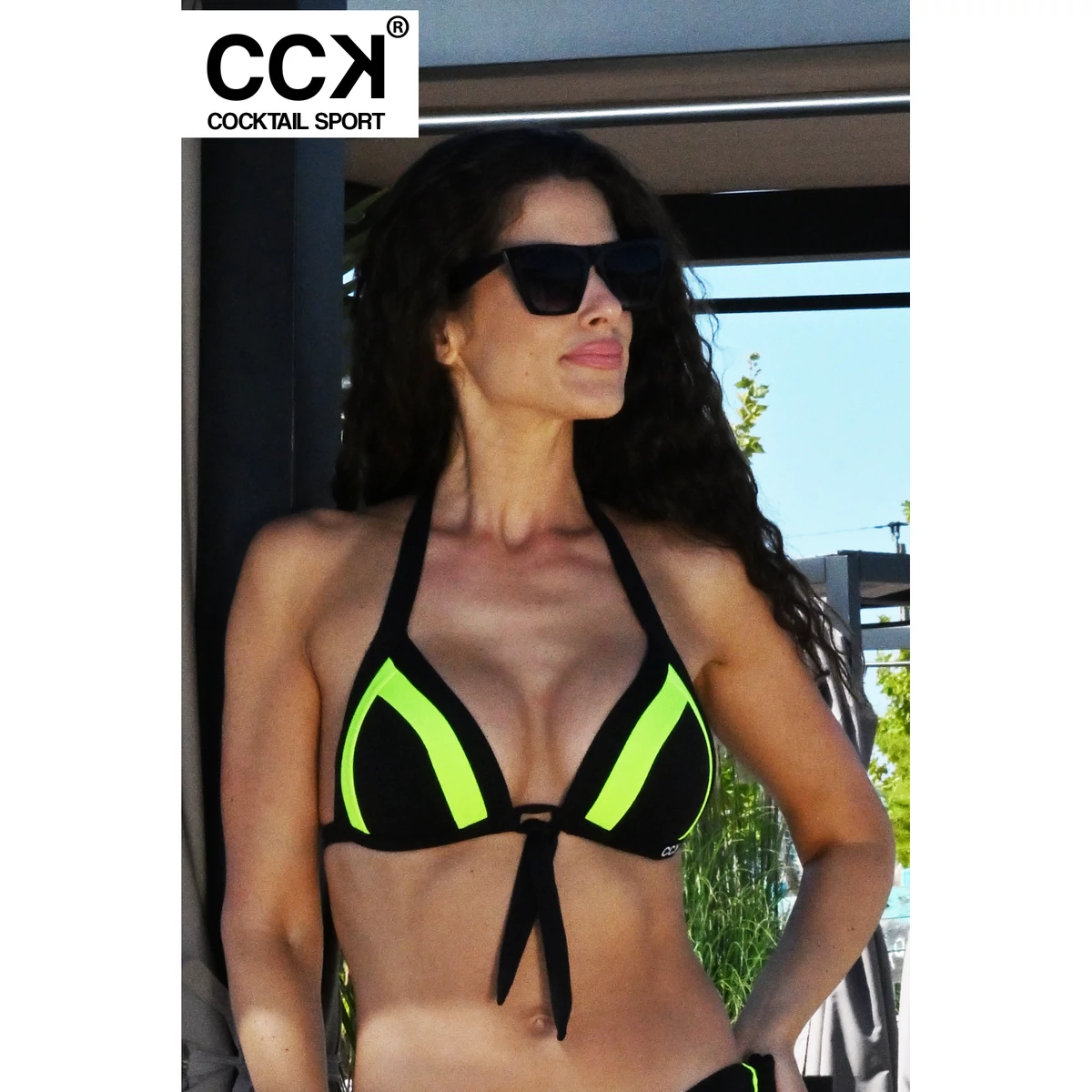 Fekete - neon zöld, oldalt szélespántos tricolor push up háromszög bikini felső.