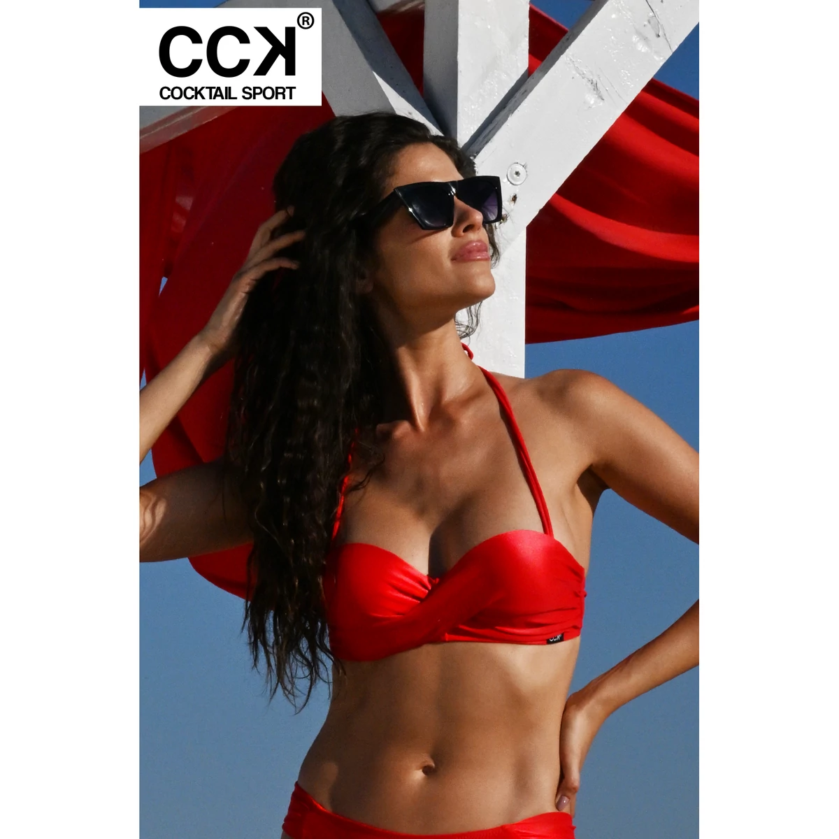 Extra fényes, csiszolt piros, push up bandeau bikini felső