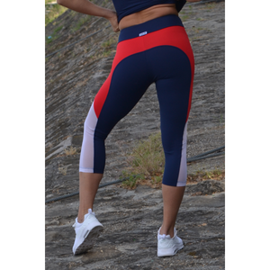 TRICOLOR NŐI FITNESS TÜLL HULLÁM CAPRI
