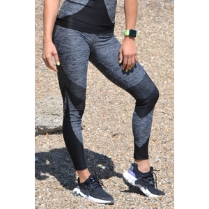 Kép 4/4 - Melange fekete ívelt mintás női fitnesz 7/8-os leggings