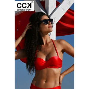 Kép 1/3 - Extra fényes, csiszolt piros, push up bandeau bikini felső
